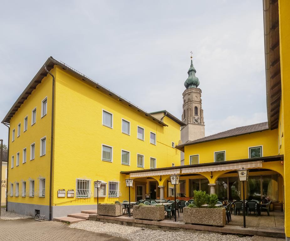 Stiftsgasthof Hochburg Exterior foto